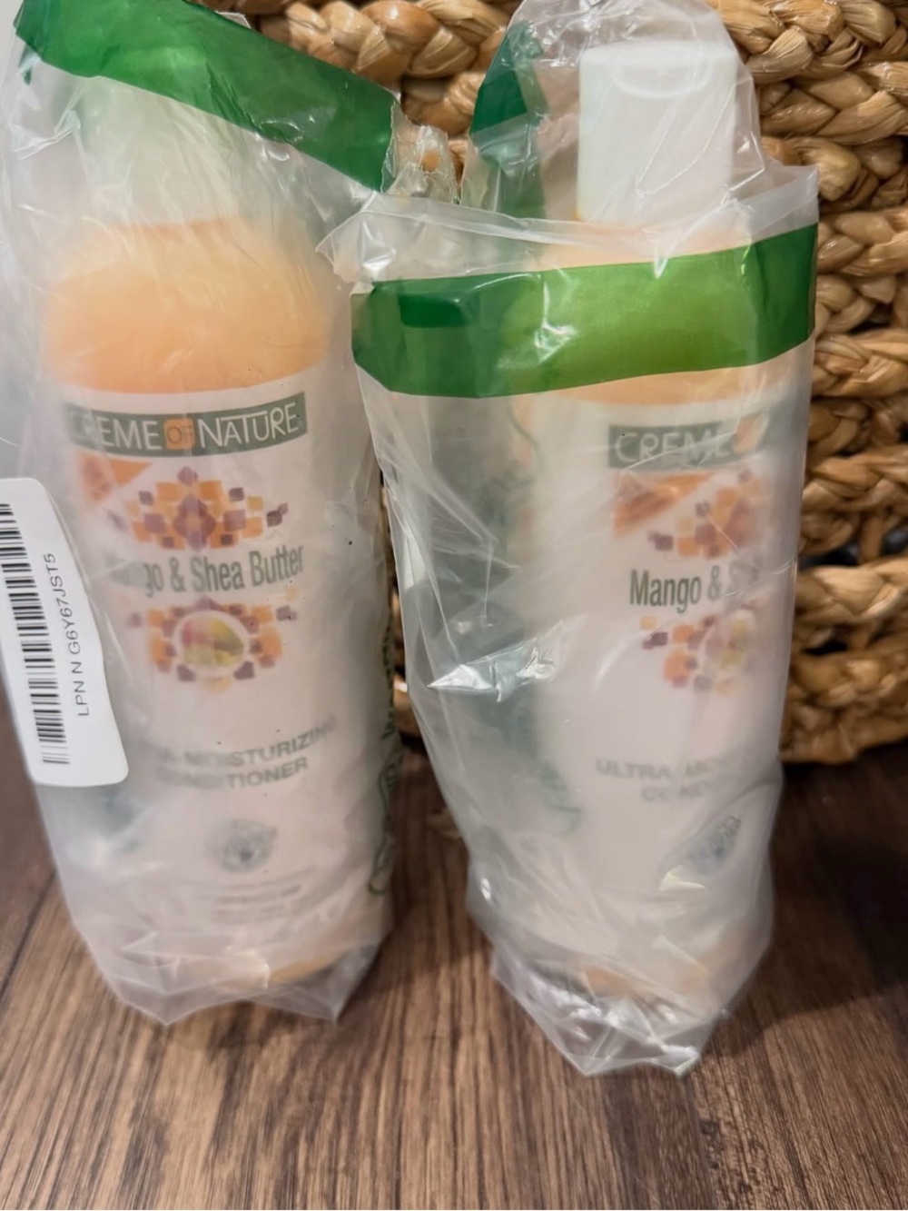Set of 2 Creme Of Nature, Ultra-Moisturizing Conditioner new 12oz each new